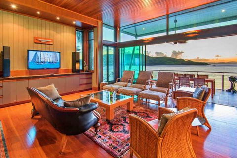 Yacht Club 19 Bijou De Mer 2 Buggies - Accommodation Perth 7