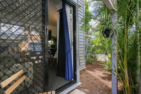 Beautiful Studio In Great Leafy Location - Accommodation Perth 7