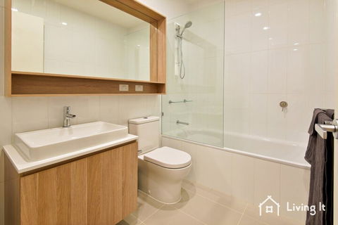 Tomkins Townhouse - Accommodation Perth 4
