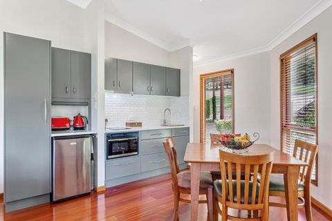 Ravensbourne Escape Tree Tops - Accommodation Perth 4
