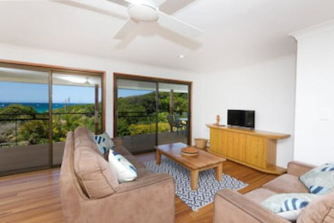 The Beach House At One Mile 6 Burrawong - Accommodation Perth 0