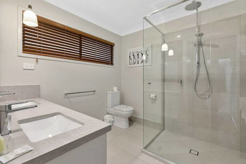 Sundance Pet Friendly Beach House In Peregian! 59 Lorikeet Drive - Accommodation Perth 5