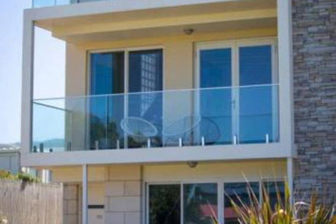 SEA NOOK Seconds From The Beach - Accommodation Perth 6