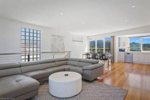 SEA NOOK Seconds From The Beach - Accommodation Perth 1