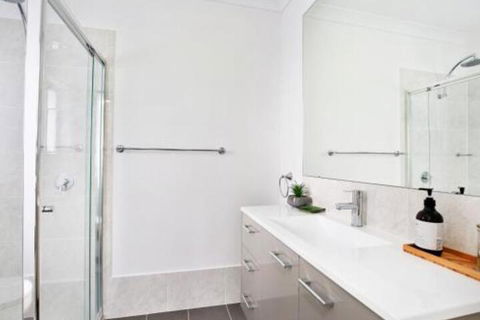 Rockwall Pet Friendly Fire Pit - Accommodation Perth 2