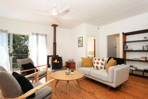 Nest Pet Friendly 2 Min Walk To Beach - Accommodation Perth 0