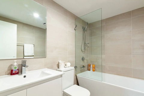 Modern Stylish Penthouse - Accommodation Perth 7