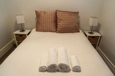 Delightful 3BD Apt Near Chapel St. In St. Kilda! - Accommodation Perth 0