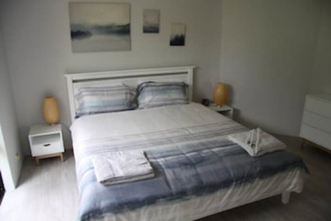 Warnbro Beach Family Accommodation - Accommodation Perth 0