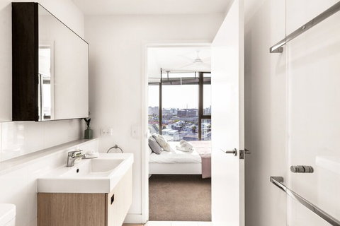 Laguna Apartment - Accommodation Perth 6