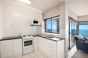 Dolphin Court 15 - Accommodation Perth 2