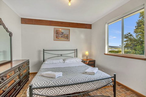 Silver Sands - Accommodation Perth 6