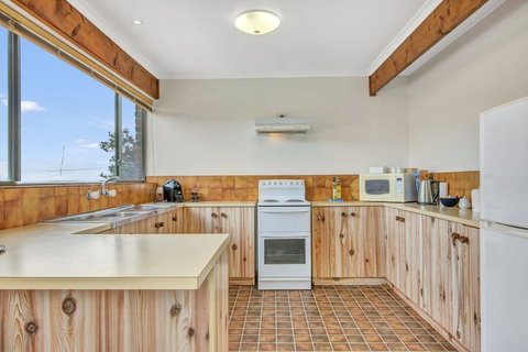 Silver Sands - Accommodation Perth 7
