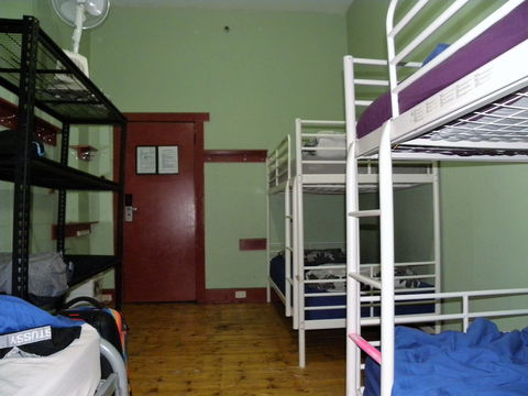 Market Tavern - Hostel And Bar - Accommodation Perth 5