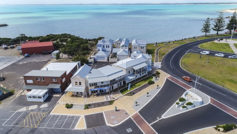 Aloha Waterfront Properties - Accommodation Perth 0