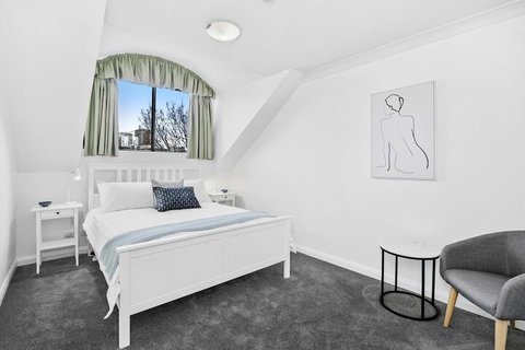 HOLT1 Crows Nest Holtermann Street - Accommodation Perth 4