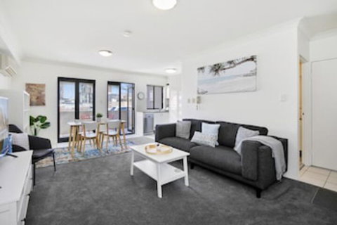 HOLT1 Crows Nest Holtermann Street - Accommodation Perth 0