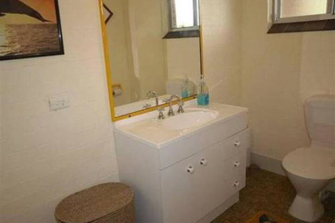 ANCHORAGE 1 - Accommodation Perth 2
