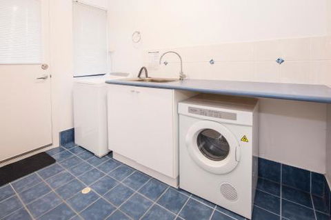Daves Digs - Perth Resorts 4