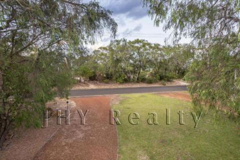 Coastal Cottage - Perth Resorts 5
