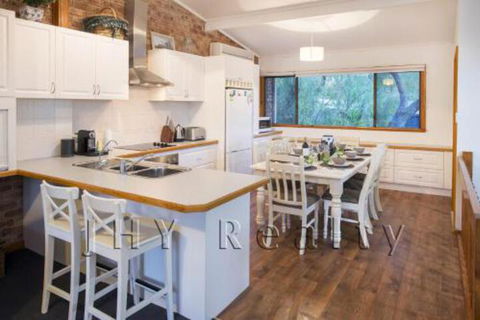 Coastal Cottage - Perth Resorts 0