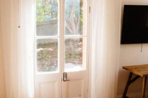 Flash Jacks Of Gundagai - Accommodation Perth 1