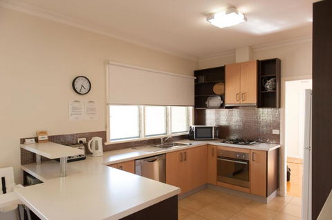 Murray House - Perth Resorts 3