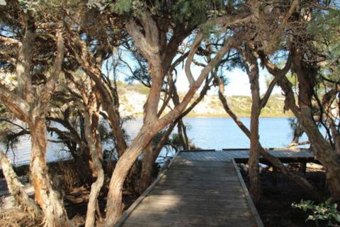 Sand N Sun Beach House - Accommodation Perth 4