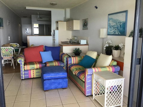 Absolute Beachfront With Million Dollar Views - Perth Resorts 3