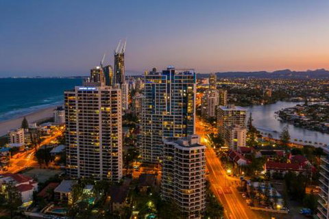 29 / F Private Apartment In Iconic Q Resort & Spa. Ocean & River Views - Accommodation Perth 1