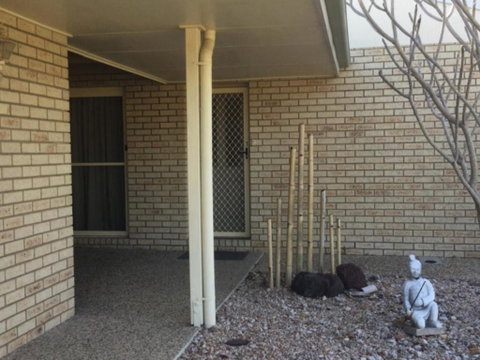 Private Canal Duplex With Pontoon Oleander Drive Bongaree - Accommodation Perth 3