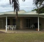 Private Canal Duplex with Pontoon Oleander Drive Bongaree - Accommodation Perth