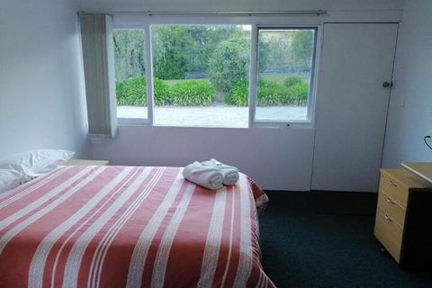Mount Beauty Motor Inn - Perth Resorts 2