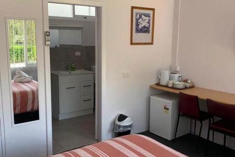 Mount Beauty Motor Inn - Perth Resorts 7
