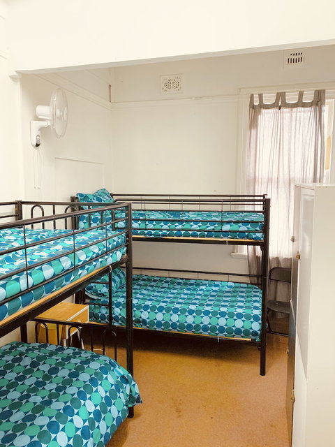 Bert's Backpackers - Accommodation Perth 2