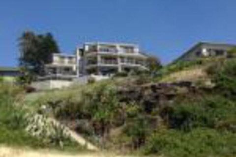 Toowoon Bay Beachfront Apartment - Accommodation Perth 0