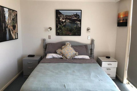 Toowoon Bay Beachfront Apartment - Accommodation Perth 3
