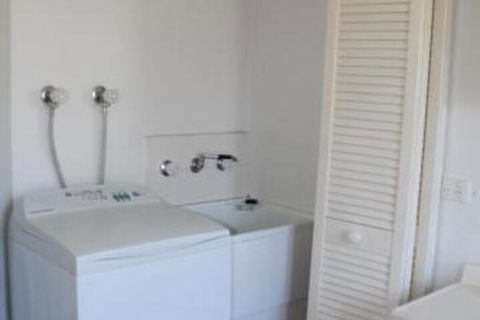 Beach Shack On Calton - Accommodation Perth 7