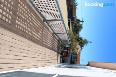 Beach Shack On Calton - Accommodation Perth 6