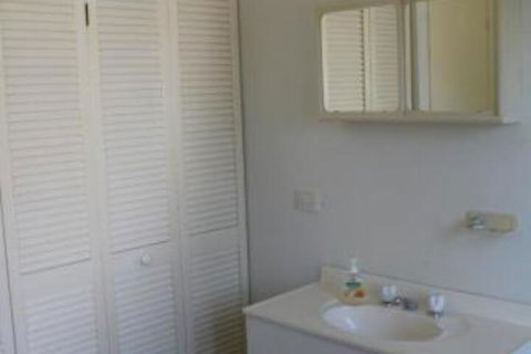 Beach Shack On Calton - Accommodation Perth 3