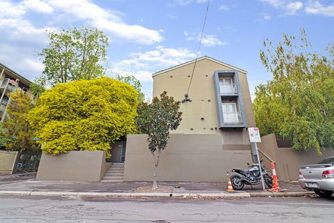 Colour Pop - Rejuvenate Stays - Accommodation Perth 1