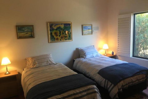The Garden Cottage At The Olives - Accommodation Perth 7