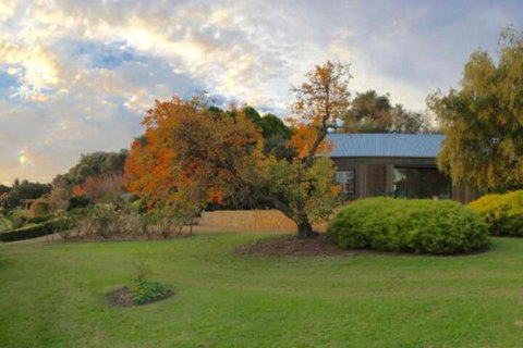 The Garden Cottage At The Olives - Accommodation Perth 5