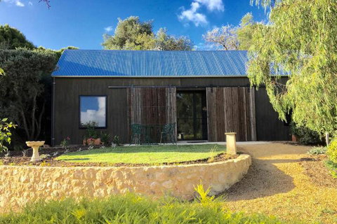 The Garden Cottage At The Olives - Accommodation Perth 3