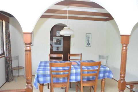 Rangehouse - Accommodation Perth 6