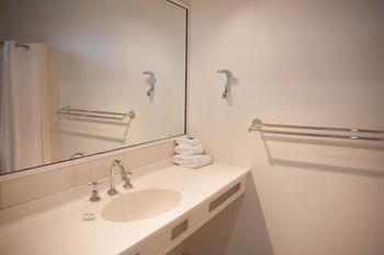 15 Korora Palms 1 Bedroom Bure - Perth Resorts 2