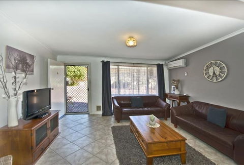 Unit 6 Middleton Mews - Perth Resorts 3