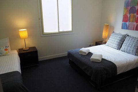 Melbourne City Stays - Perth Resorts 4