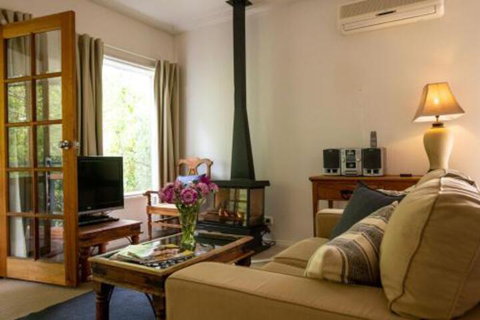 In The Valley - Accommodation Perth 3