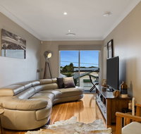 Resort Style Home near Airport  CBD - Accommodation Perth